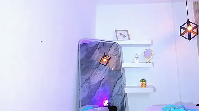 צ'אט XXX בשידור חי של IsabellaMonet
