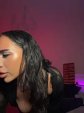 CardiSweetBaby Adlı Modelin Canlı XXX Sohbeti