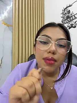 Chat XXX ao vivo de babysaritaa