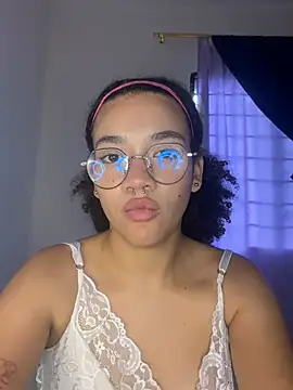 Онлайн чат XXX Isa_bella_1111