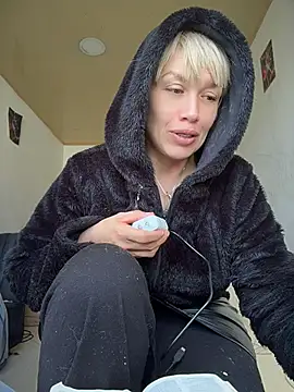 MARILYNKOVANOVA Chat XXX in diretta