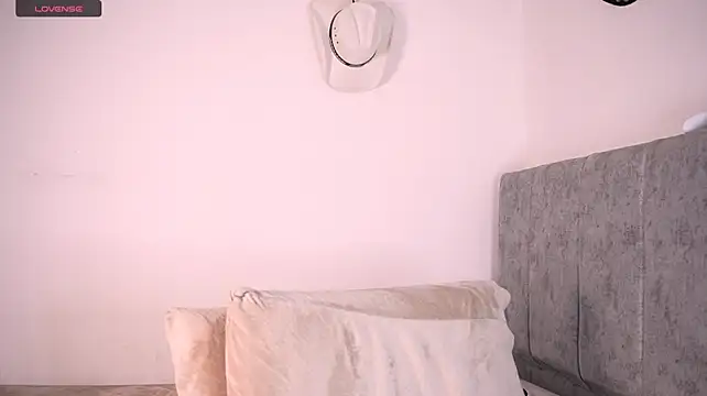 Pokazy przed kamerką – aydan_hw