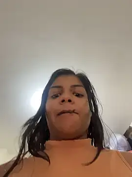 Indiazinhax Live XXX-chat