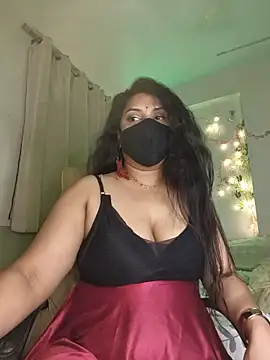 Indian_queen007 élő XXX-chatje