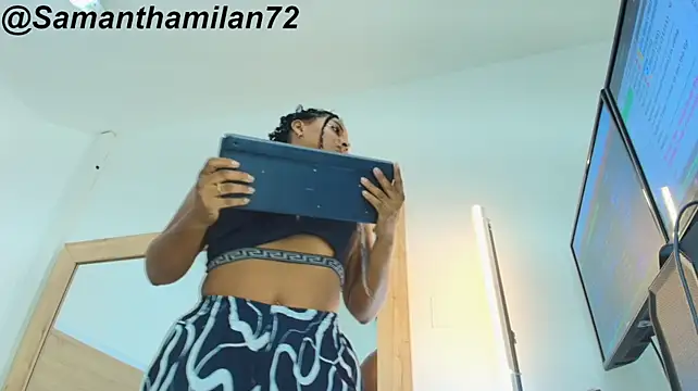 دردشة SamanthaMilann الجنسية المباشرة