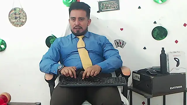Živý XXX chat KalethBigDick