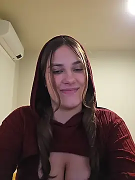 צ'אט XXX בשידור חי של MiaRides19