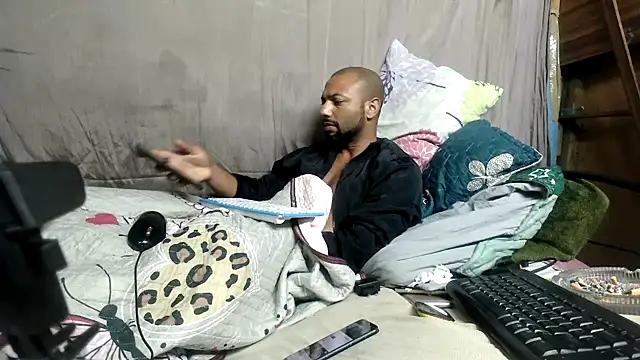 Chat +18 de Camodick ao vivo