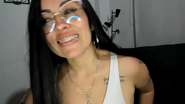 Tania_mature 现场XXX聊天