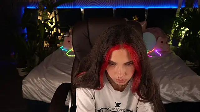 Онлайн чат XXX BabyFlowerr