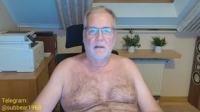 subbear1968 élő XXX-chatje