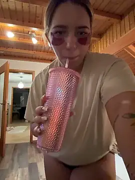 Naomi-Klein Live XXX-Chat