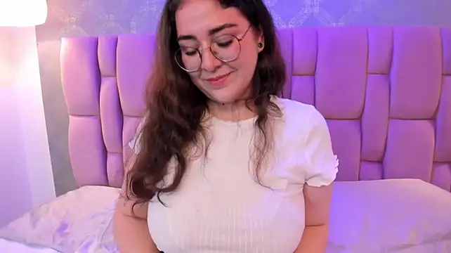 XXX chat uživo modela Lily-Moon_