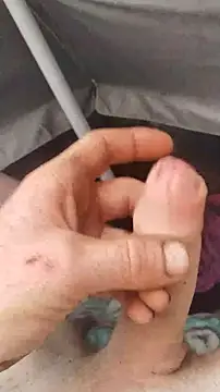 That1HungGinger Show in webcam