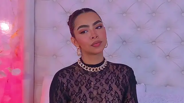 Chat +18 de TamaraMontiel ao vivo
