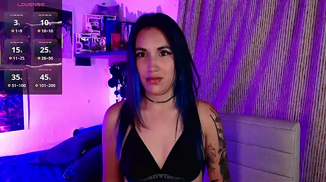 Chat XXX en directo de BLACKTSUKI7_