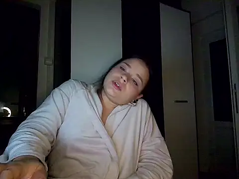 BellaVibesweet Webcam show