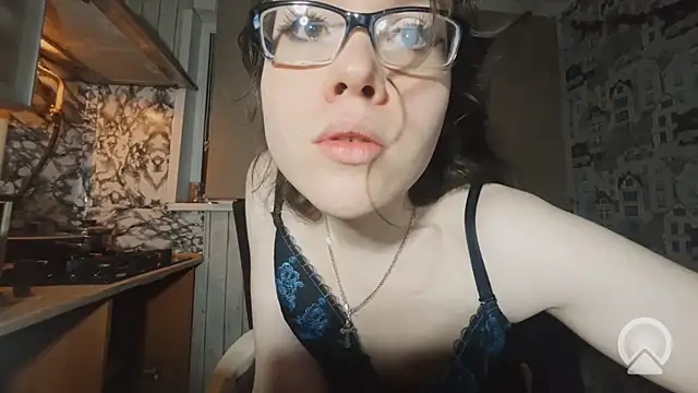 צ'אט XXX בשידור חי של RachelSav
