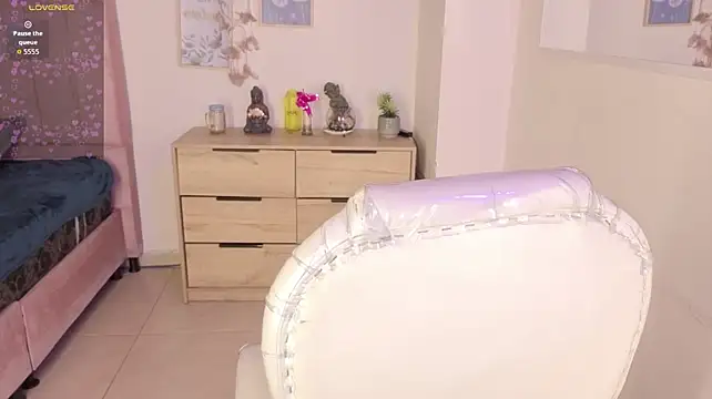 miia_thompson1's Live XXX Chat