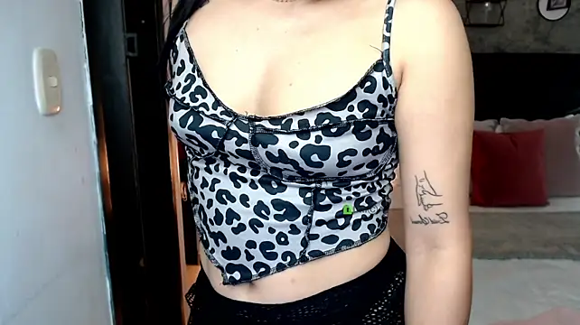isa_cruzx's Live XXX Chat