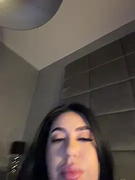Andrestarr's Live XXX Chat