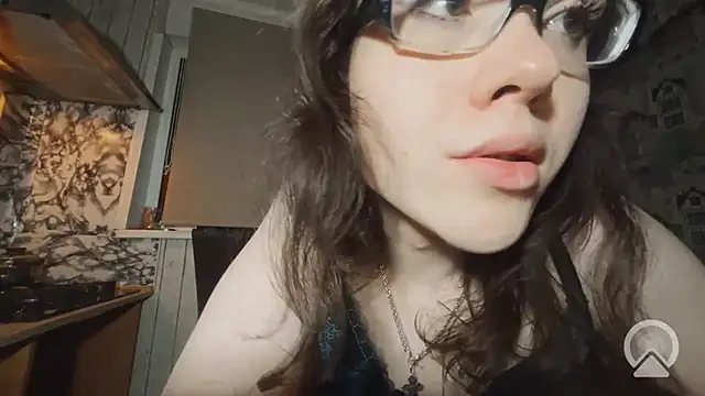 RachelSav XXX чат на живо
