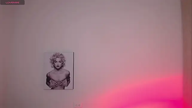 XXX chat uživo modela Millie_bobby