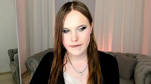 EffieMinki Show in webcam