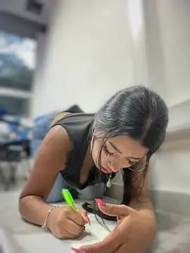 צ'אט XXX בשידור חי של Katta_ossa