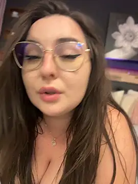 Chat XXX en directo de Mia_Swano