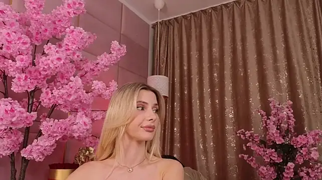Chat XXX en directo de Elliblue