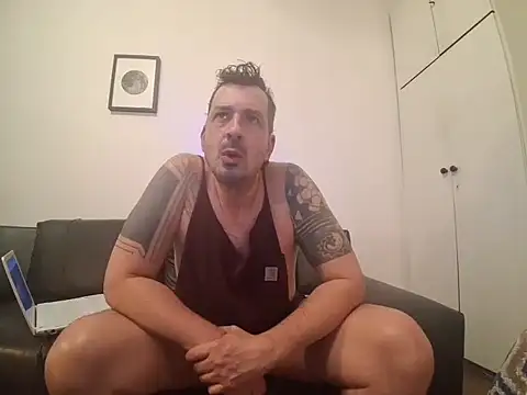 DaddyCloudLatin Chat XXX live