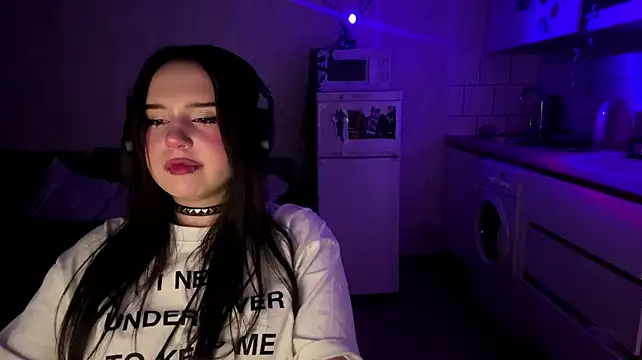 Czat XXX na żywo – RoniYeepsie