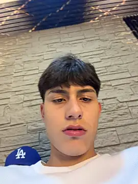 Lander_Cruz Live XXX-Chat