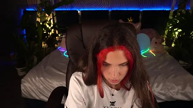 Živý XXX chat BabyFlowerr