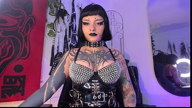 Chat XXX en directo de Agatha_BDSM