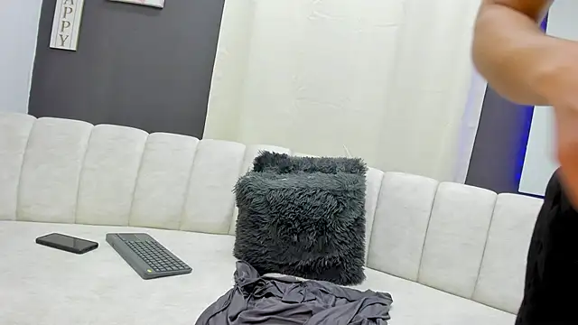 sexy_andres01 网络视讯表演