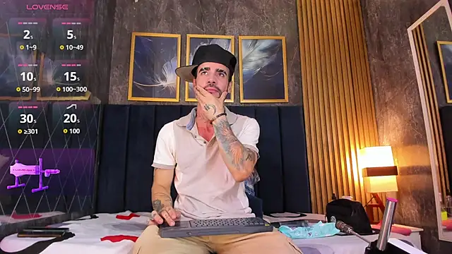Lancelot_Benwick Show Webcam