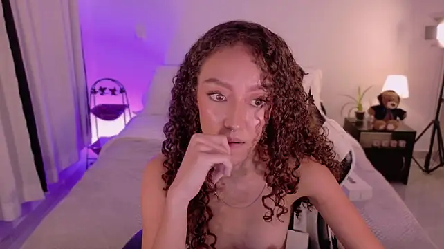 Živý XXX chat ChloeMoreti