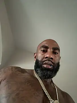 QHefner52 现场XXX聊天