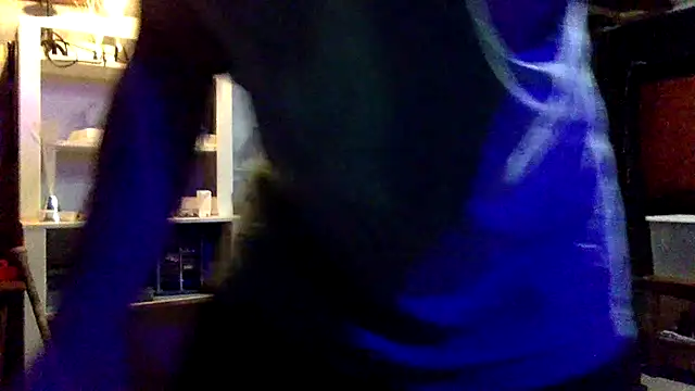 thierrybae Show in webcam