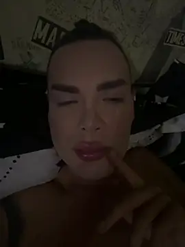 KenTwinkDoll webcam show