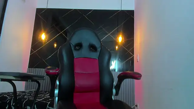Chat +18 de DylanAnderson1 ao vivo
