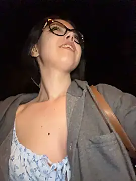 צ'אט XXX בשידור חי של KaylaLewyss