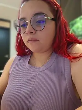 CURVY-HORNYのライブXXXチャット
