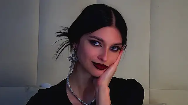 BeverlyMost: απευθείας συνομιλία ΧΧΧ