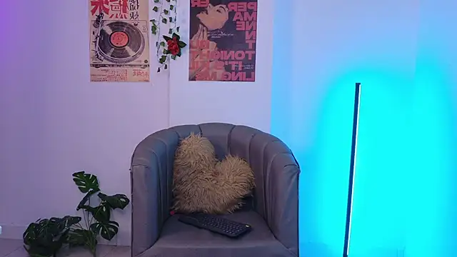CoralieBronson's Live XXX Chat