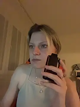 XXX chat uživo modela MaryHiggins