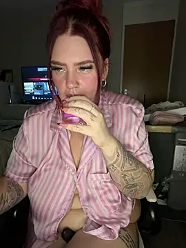CurvyGirlMyla Chat XXX in diretta