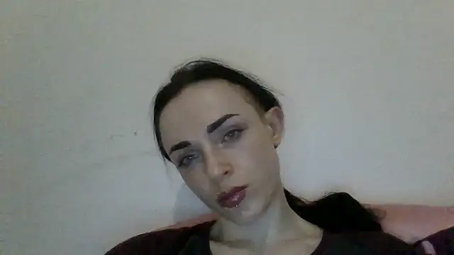 Chat +18 de Trinsy_Love ao vivo